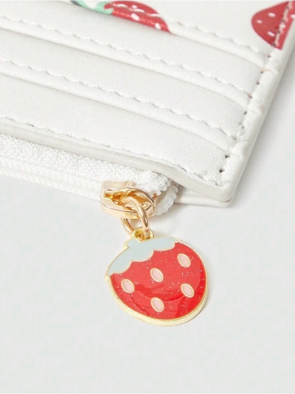 Strawberry Print Card Wallet - White - Picture 4 of 6